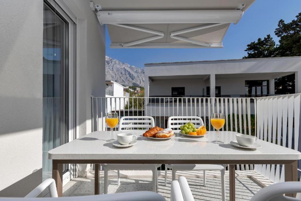 Villa Anchor Baška Voda Eksteriør billede