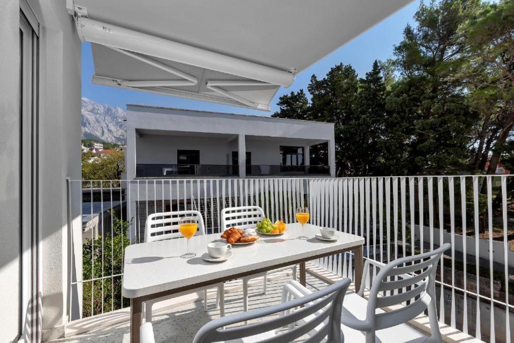Villa Anchor Baška Voda Eksteriør billede